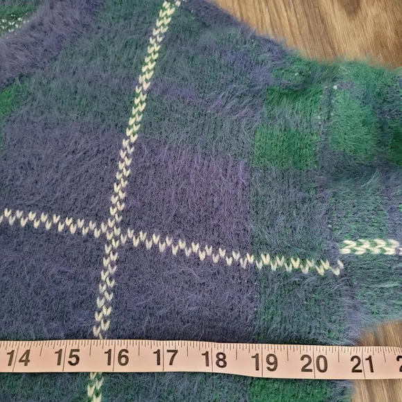 SO Goods For Life Women's Pullover Sweater L Blue and Green Nylon Long Sleeves - Picture 6 of 7